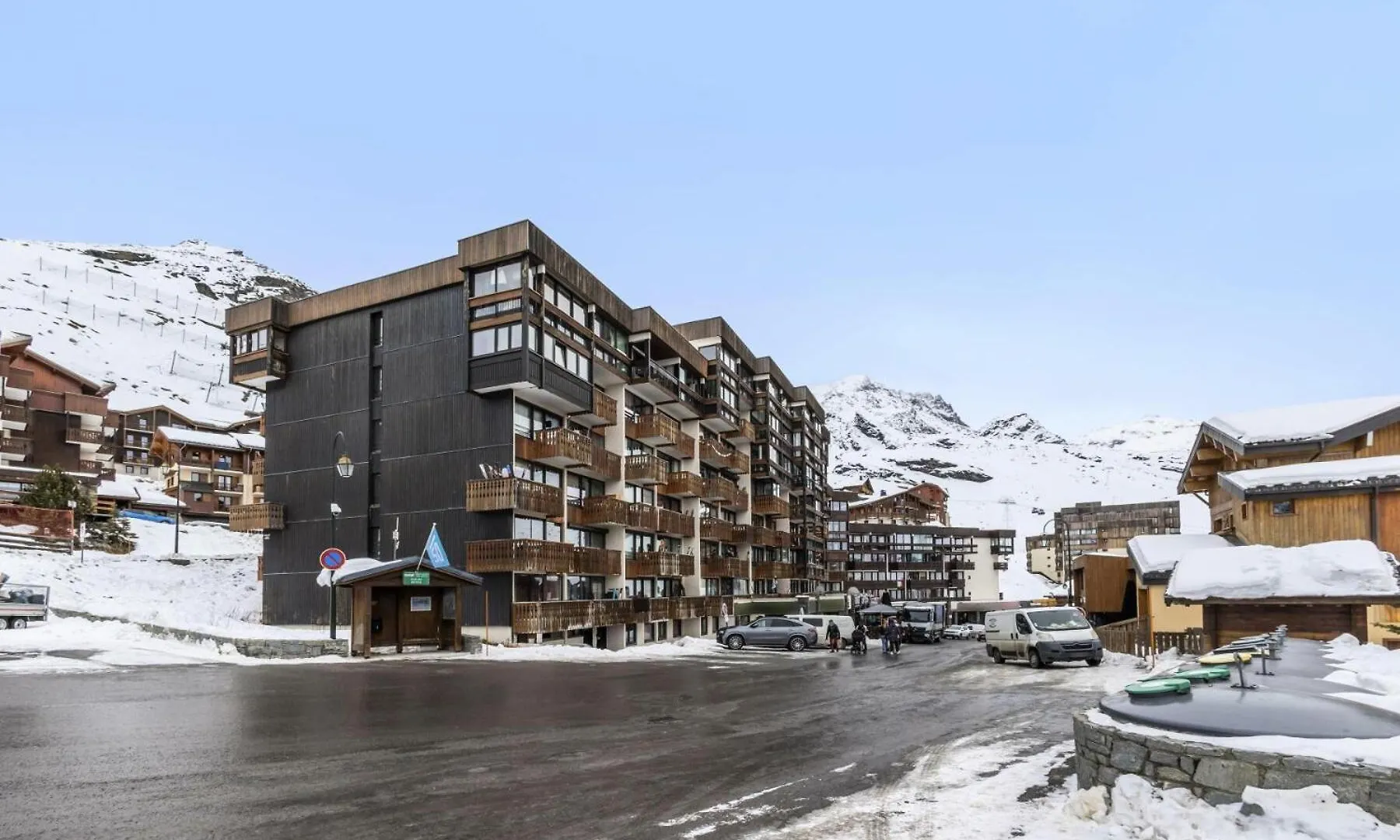 Apartment Residence Neves - Val Thorens Location: Studio Pour 4 Personnes Dans Un Quartier Jeune Et Anime Les Neves Mae-9062 France